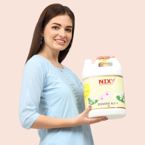 Left view of women with NIXY freshener jasmine 5L