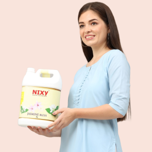 Right view of women with NIXY freshener jasmine 5L